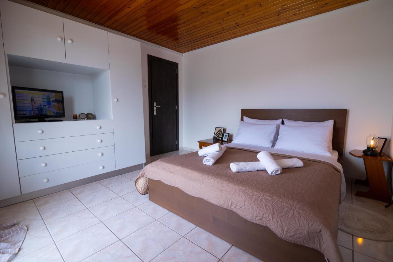 Oceanus Summer House Σαλαμίνα Εξωτερικό φωτογραφία